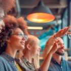 Calendário de endomarketing além do “óbvio”: datas criativas para surpreender o time